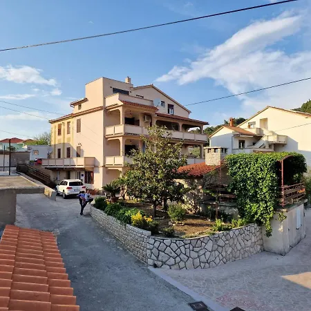 5037c Apartman